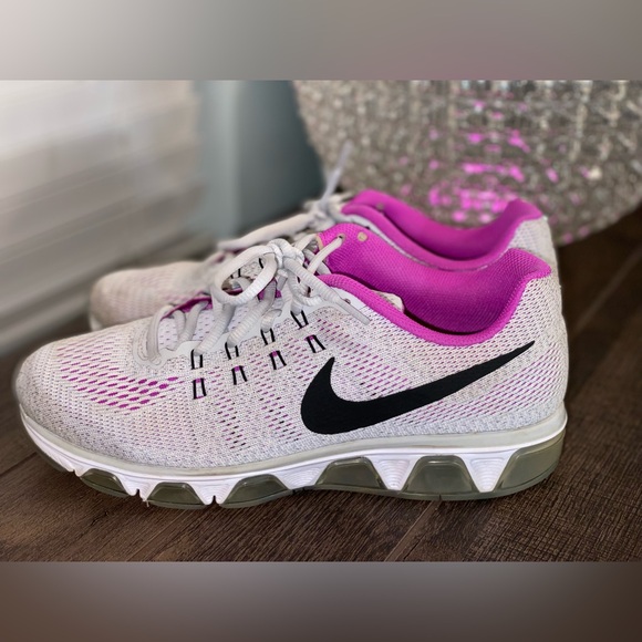 Nike Air Max Tailwind Running Shoes - Picture 15 of 15